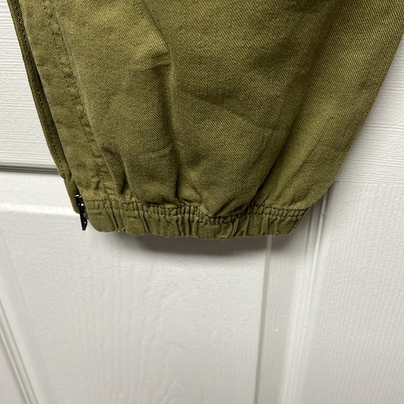 Zara - Picture 3 of 10